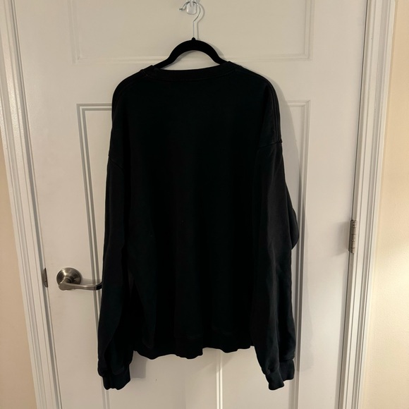 Pleasing Crewneck. Size 2XL. - Picture 2 of 4